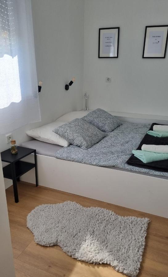 Retfala Inn Osijek Exteriör bild